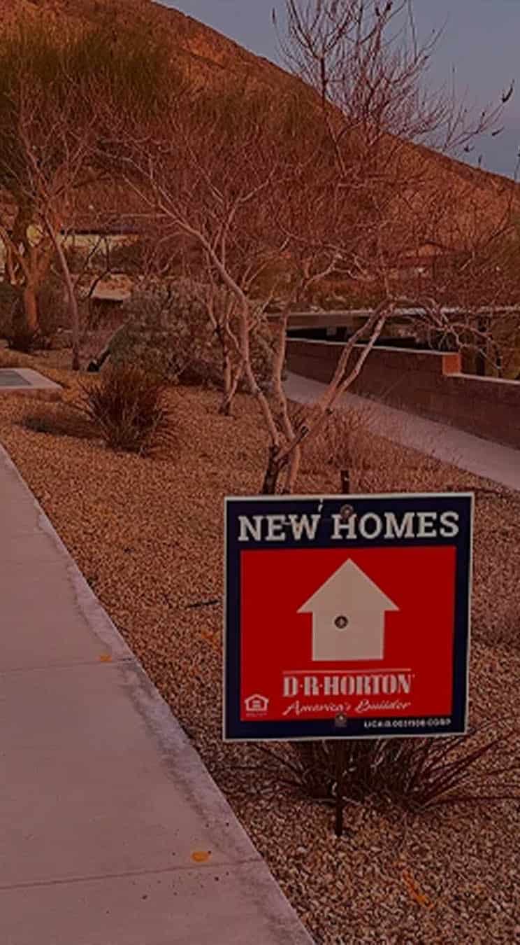 Real estate sign for new homes